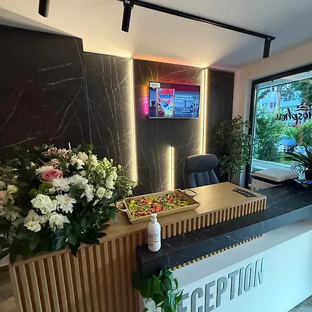 Atmosphere By The Sea Апарт-готель 4*