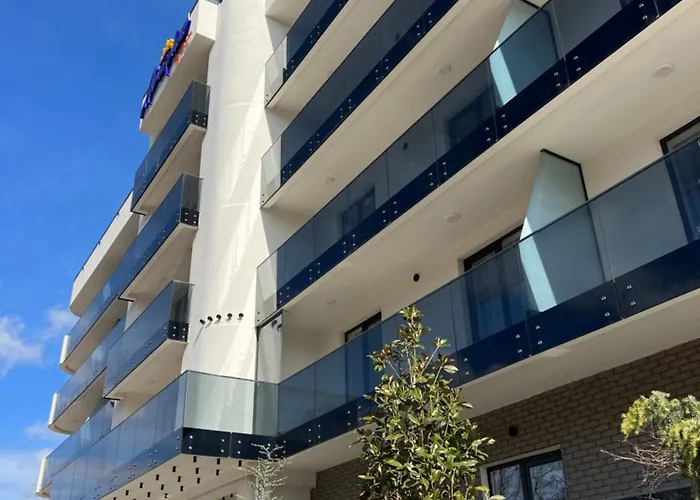 Aparthotel Atmosphere By The Sea