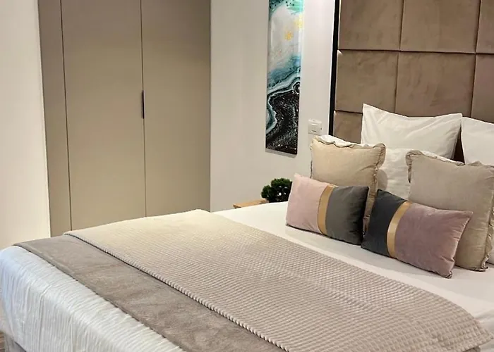 Aparthotel Atmosphere By The Sea