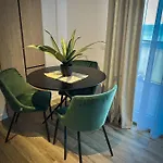 Atmosphere By The Sea Apartahotel