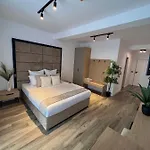 Atmosphere By The Sea 4*