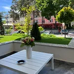 Atmosphere By The Sea Apartahotel