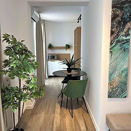 Atmosphere By The Sea Aparthotel