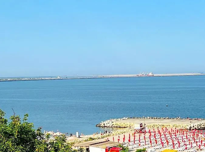 מלון דירות Atmosphere By The Sea אפורי נורד